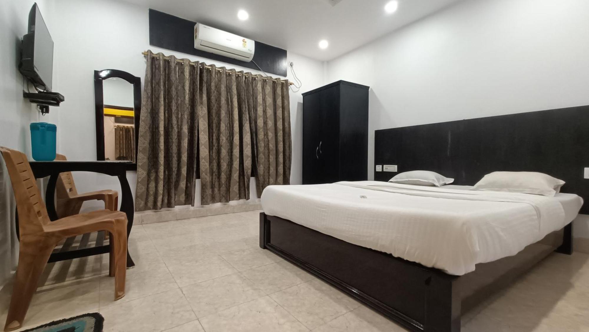 Hotel Santi Palace Bokakhat Экстерьер фото